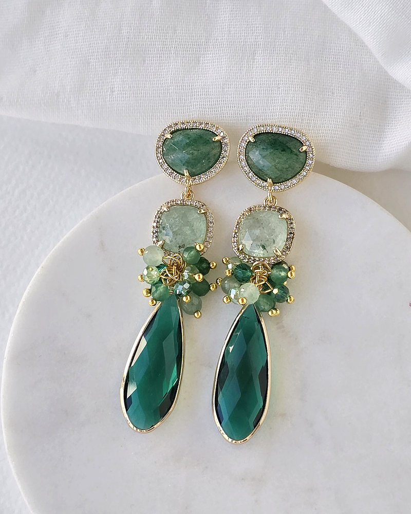 Aros largos verdes con racimo