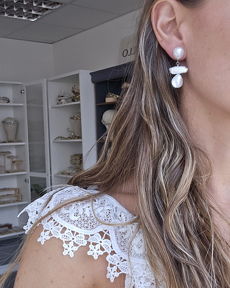 Aros perlas irregulares pequeños