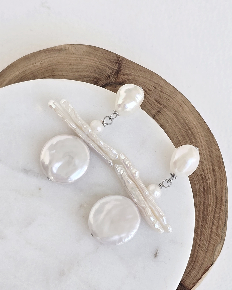 Aros perlas irregulares medianos