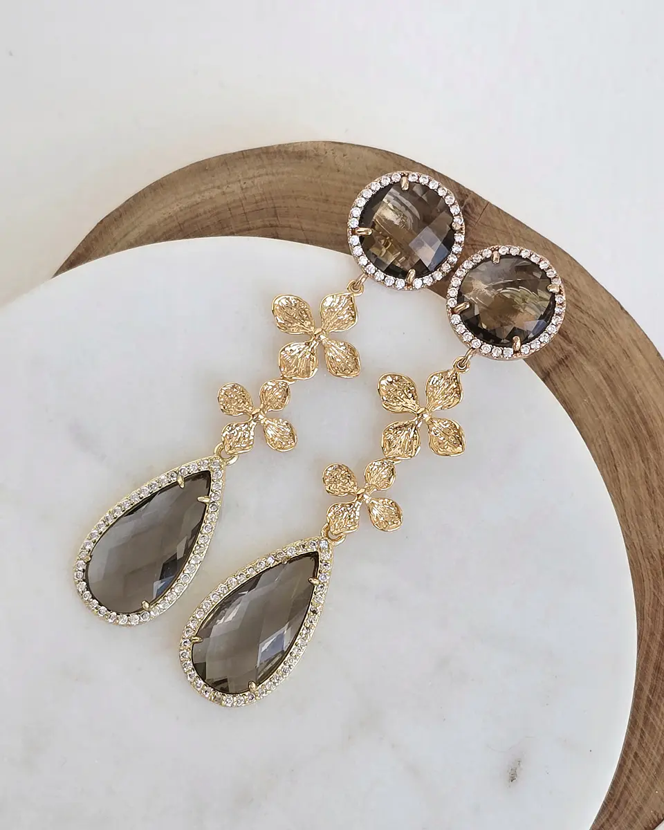 Aros grises con doble flor 1