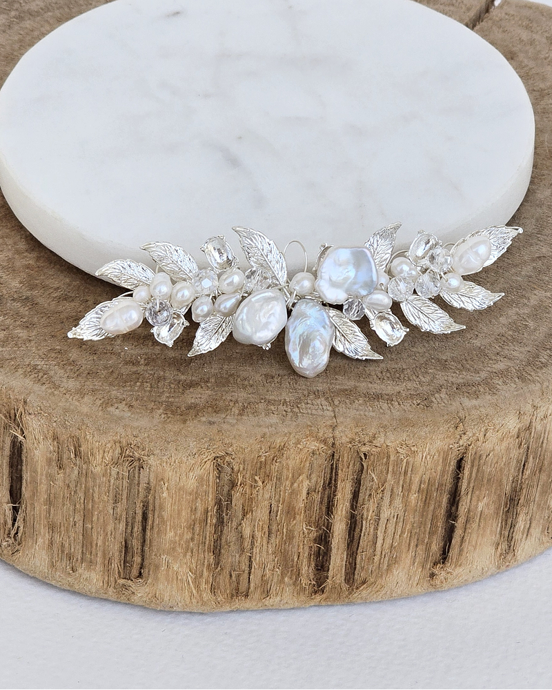 Tocado pequeño hojas y perlas