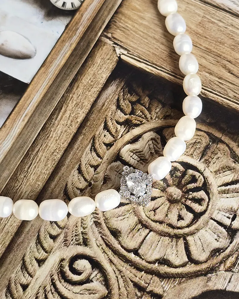 Choker de perlas centro vintage plata