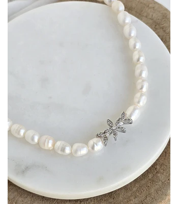 Choker de perlas centro de flor con circonita