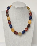 Collar resina multicolor azul y caramelo