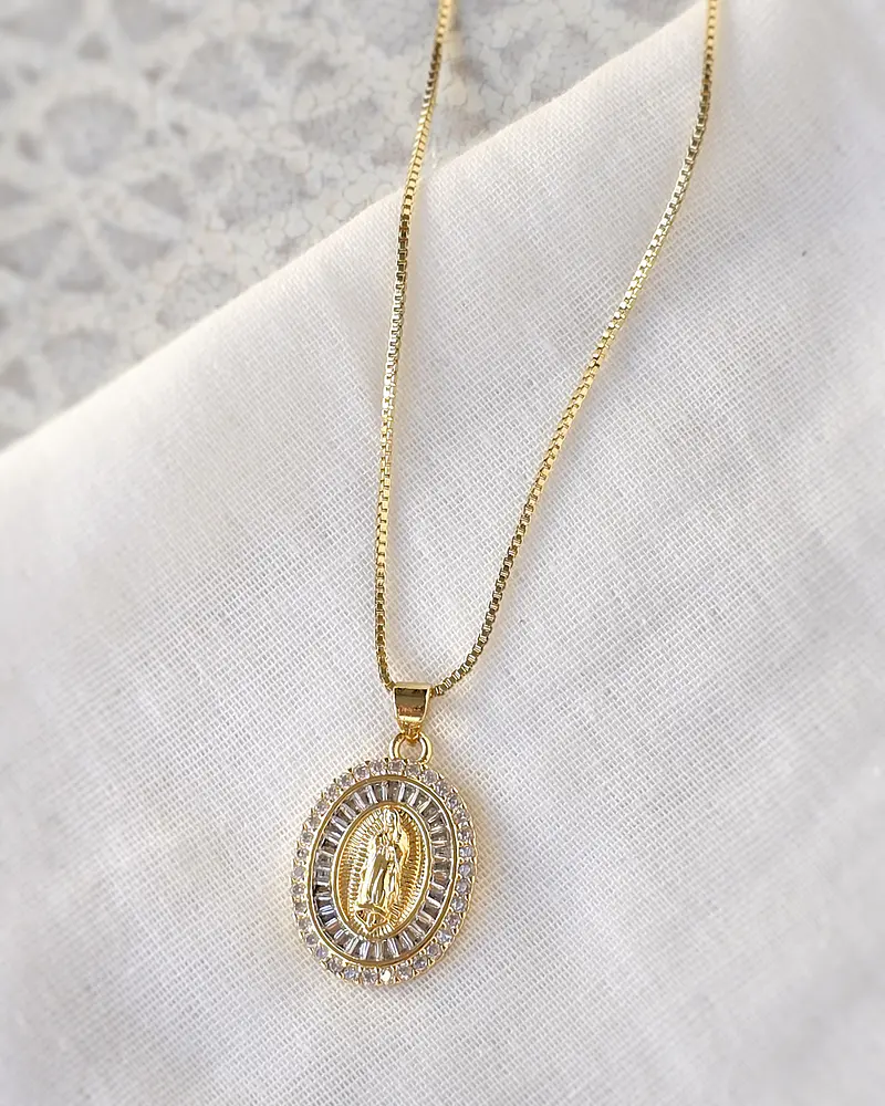 Collar virgen doble corrida circonitas