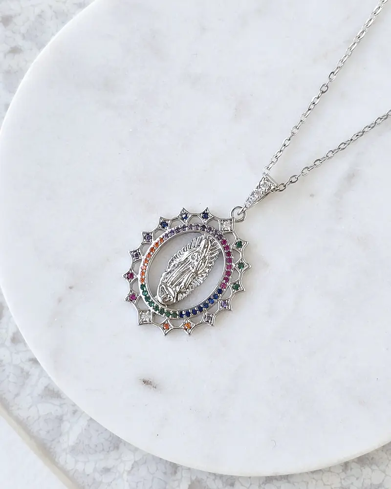 Collar virgen calada con circonitas colores
