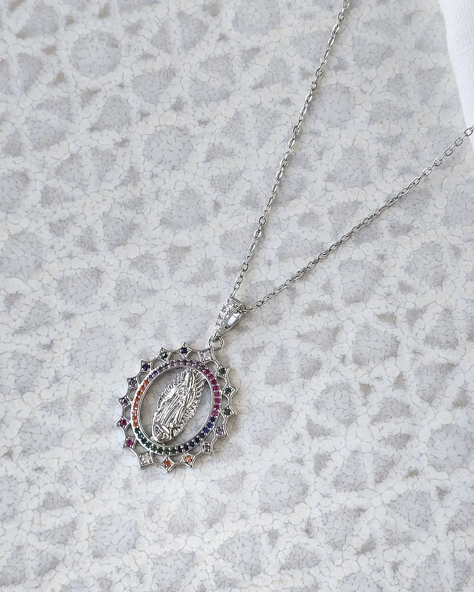 Collar virgen calada con circonitas colores 2