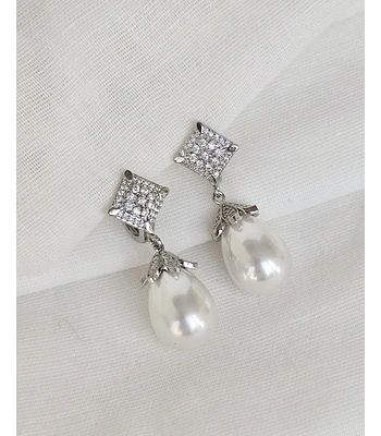 Aro vintage con perla y circonitas
