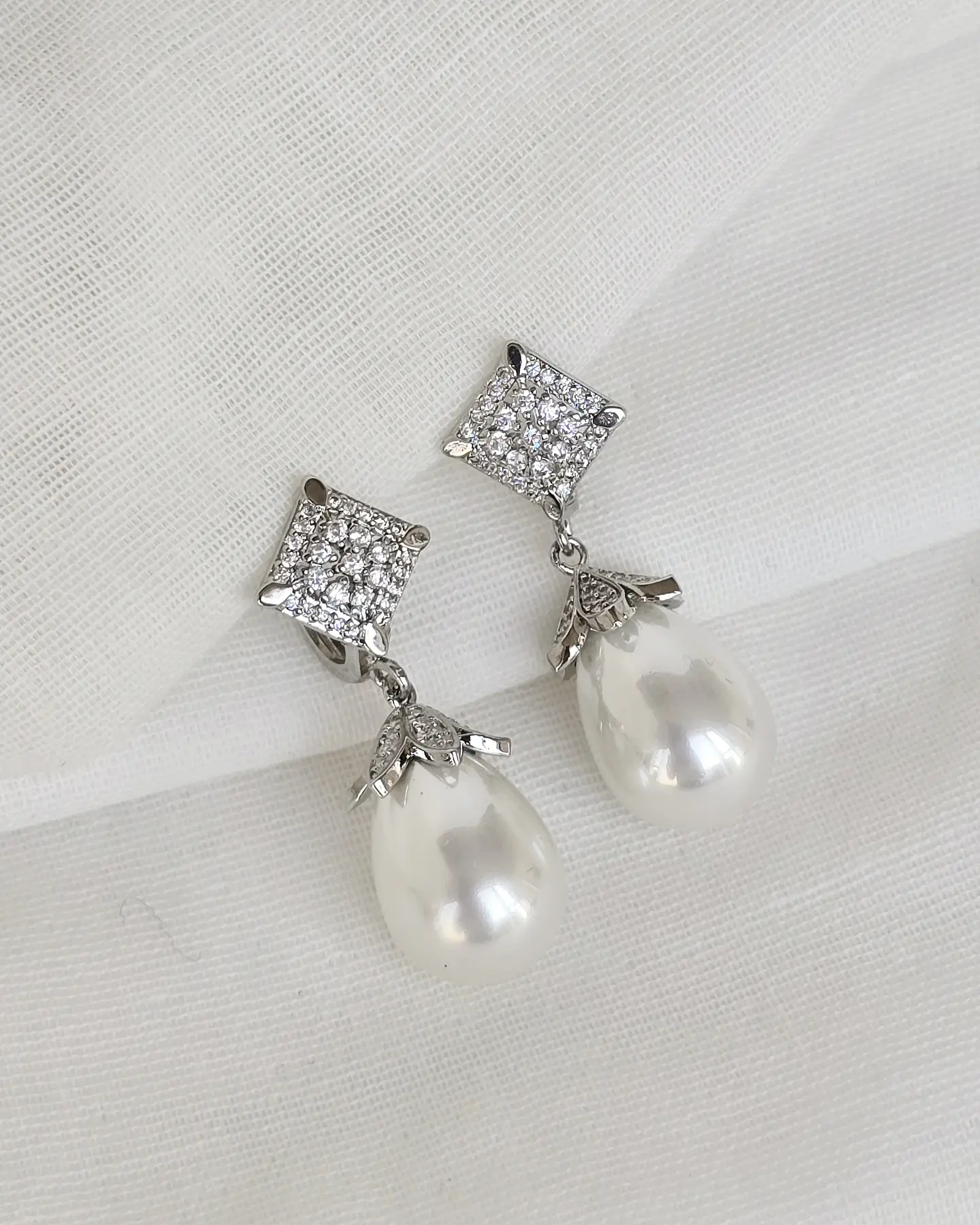Aro vintage con perla y circonitas 1