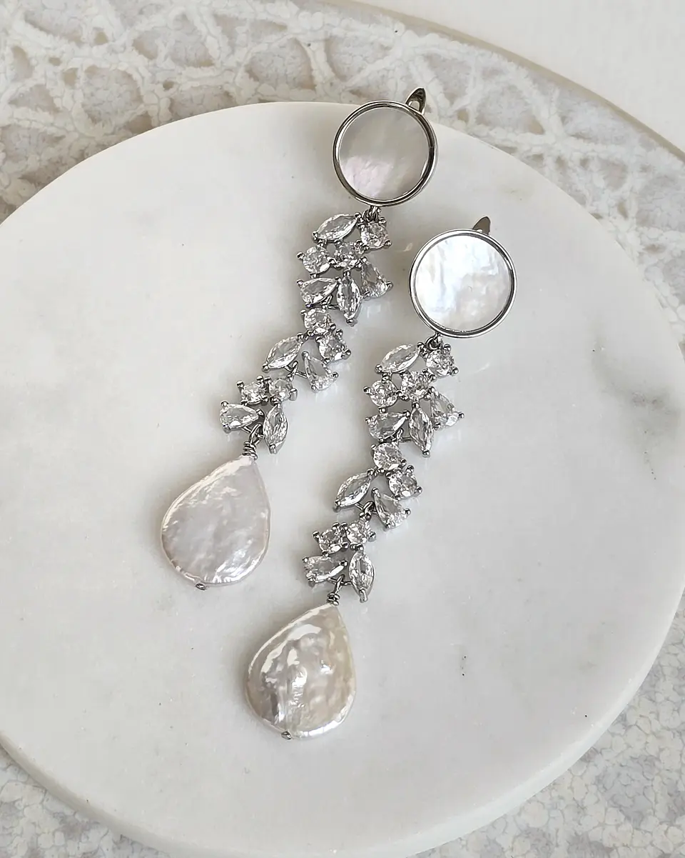 Aros con circonita y perla largos 1