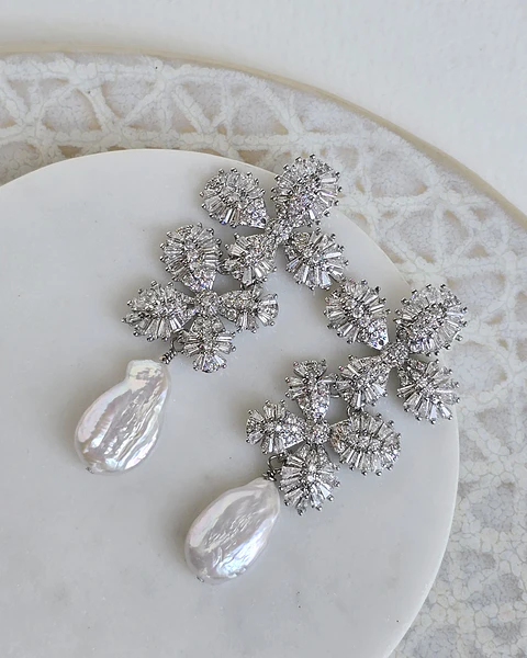 Aros doble flor perla barroca
