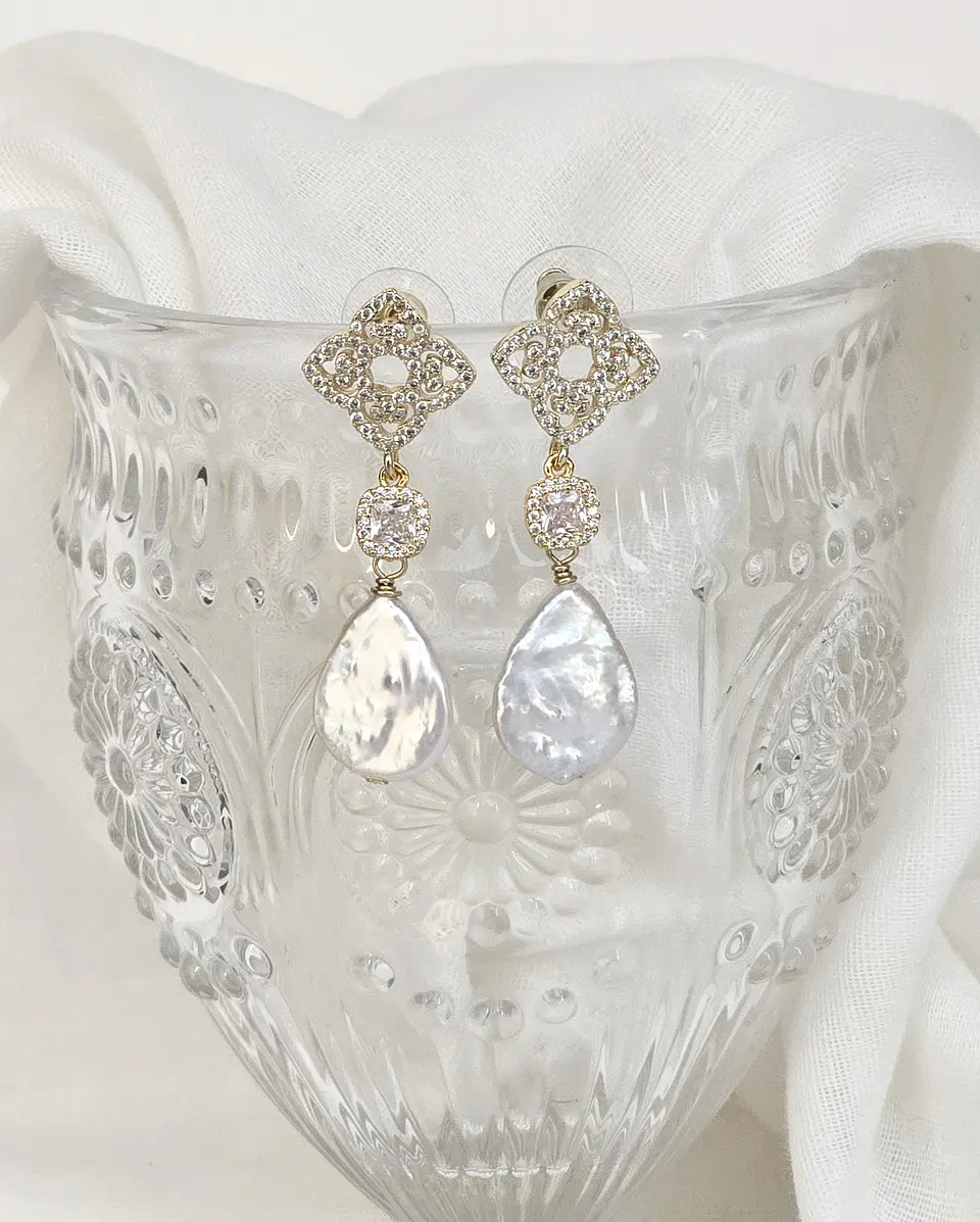 Aros vintage circonitas y perla natural gold 2