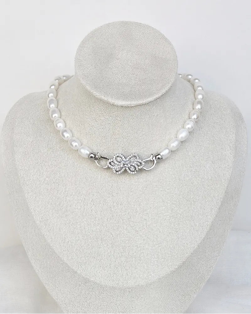 Choker perlas broche flor vintage