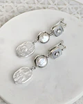 Aros vintage base cuadrada y doble perla 