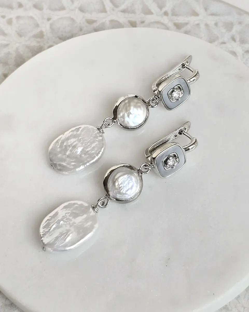 Aros vintage base cuadrada y doble perla  2