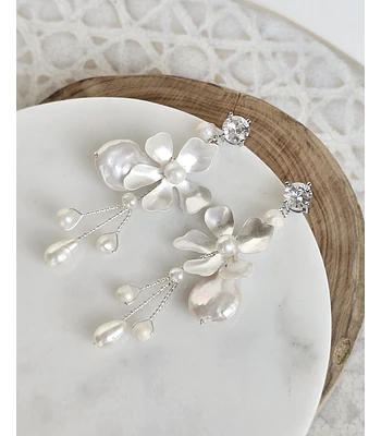 Aros flor con perlas