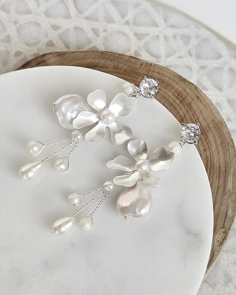 Aros flor con perlas