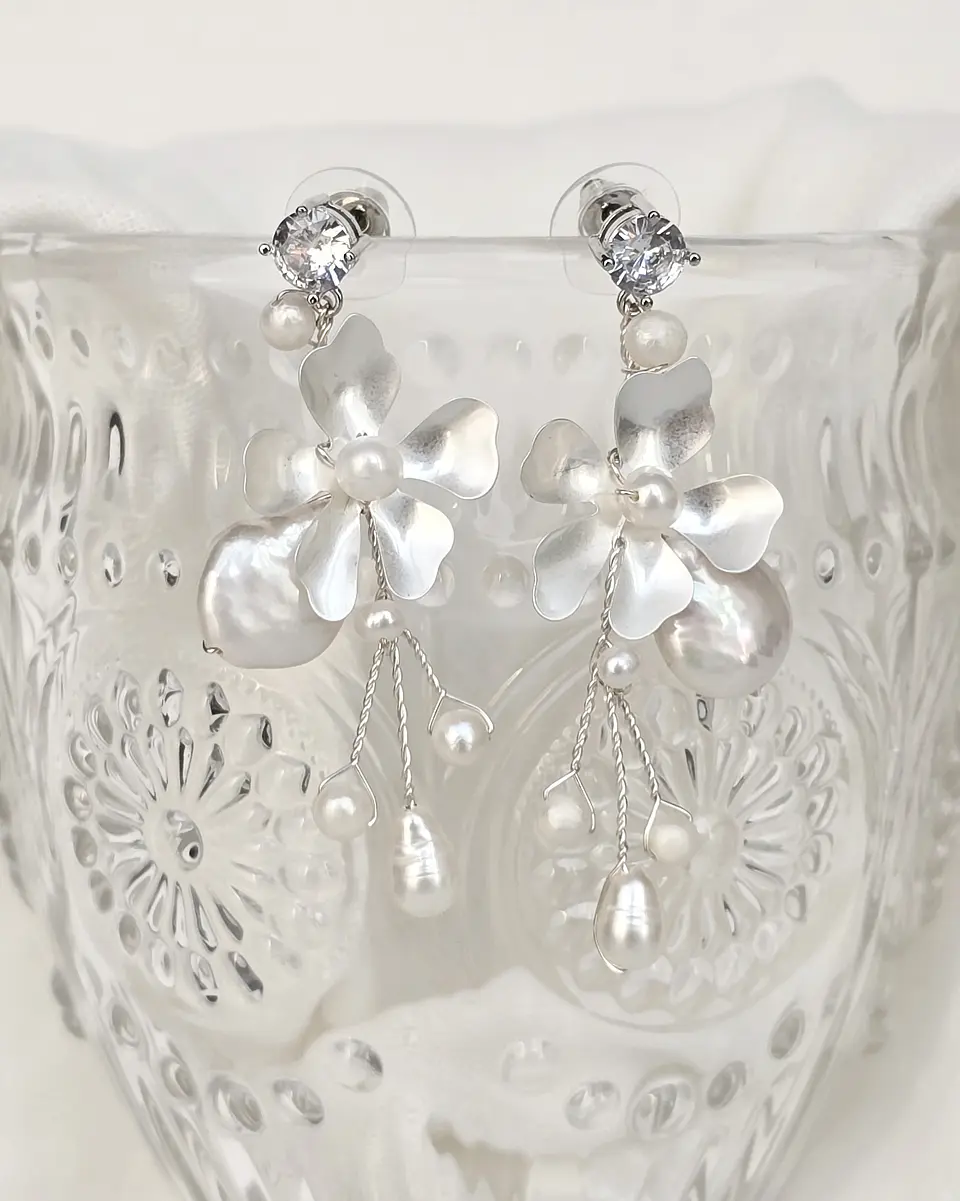 Aros flor con perlas 2
