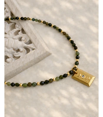 Collar ágatas verdes con placa luna y estrella