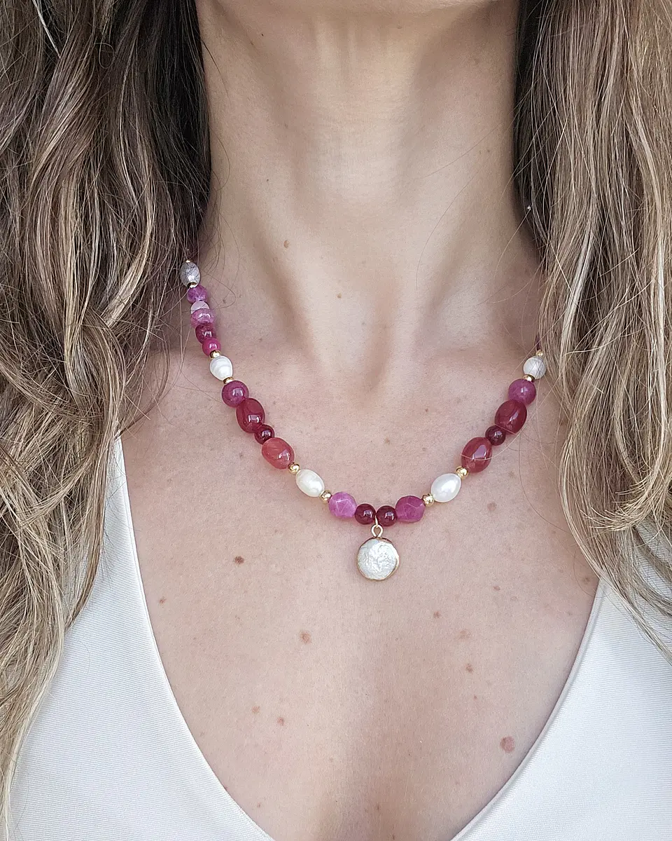 Collar piedras naturales frambuesa y perla 3