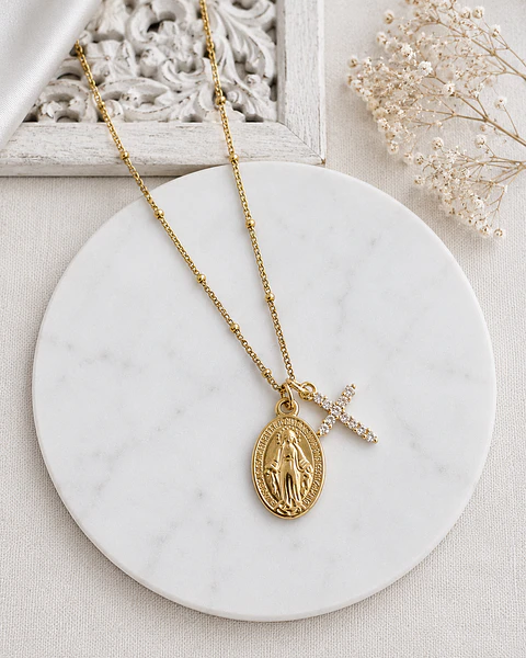 Collar virgen de los rayos con cruz circonitas