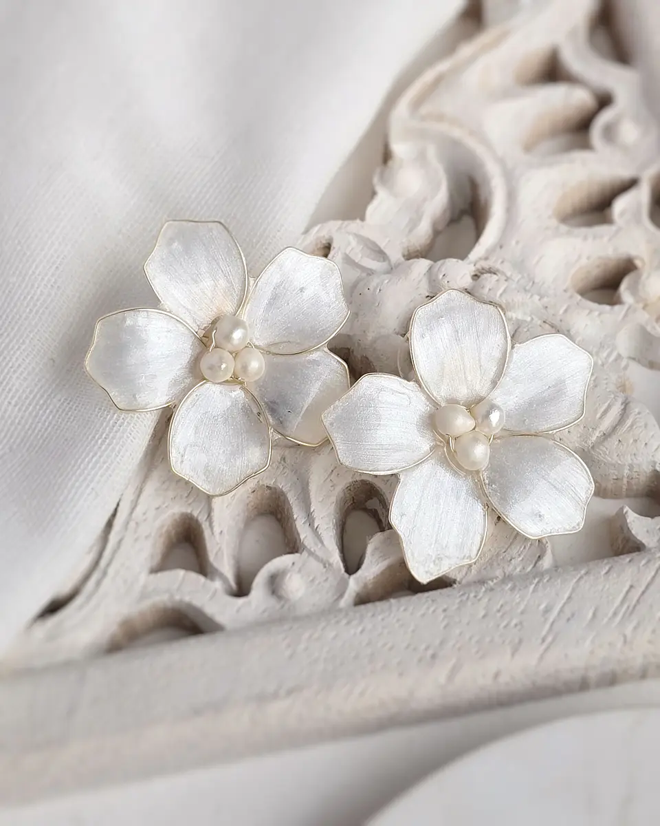 Aros flor anacarada con perlas 3
