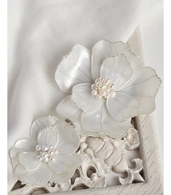 Pin flores 8 y 5 cms