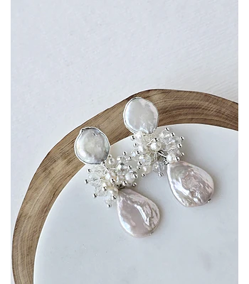 Aros de perla con racimo