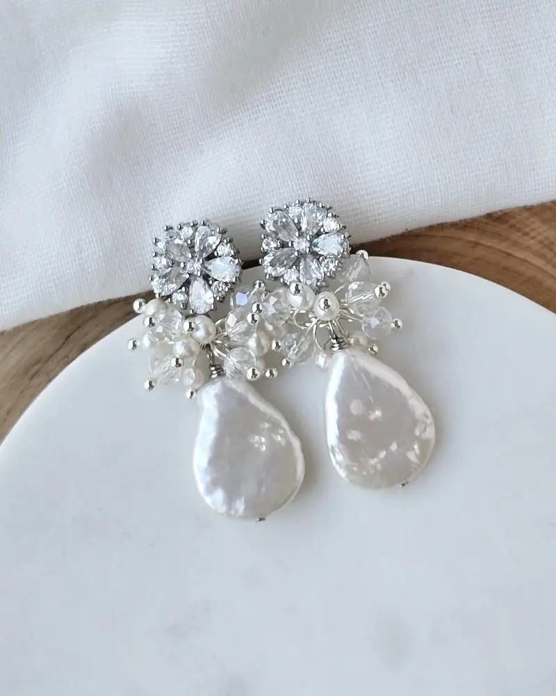 Aros flor circonitas, perla y racimo