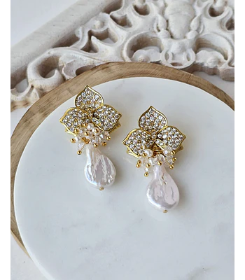 Aros orquídea micro circonitas, perla barroca y racimo