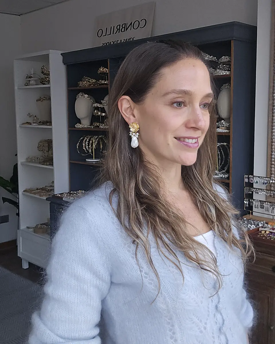 Aros flor con perla barroca y racimo 5