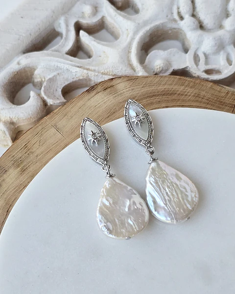 Aros vintage nácar y perla barroca