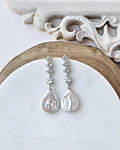 Aros circonitas y perla barroca