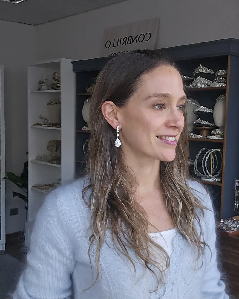 Aros circonitas y perla barroca