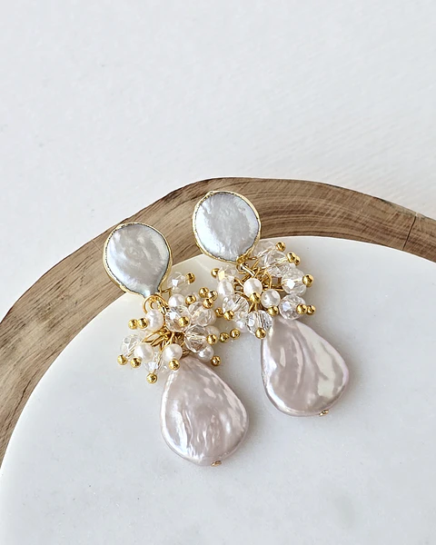 Aros de perla con racimo gold