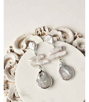 Aros irregulares de perlas grandes silver