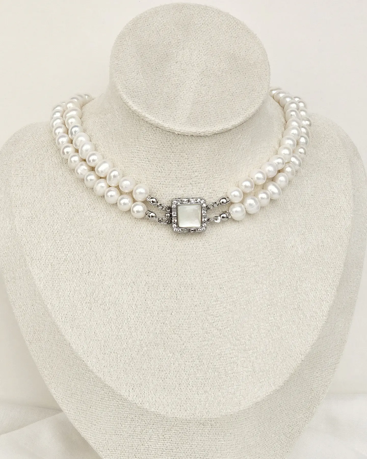 Choker perlas con centro nácar cuadrado 3