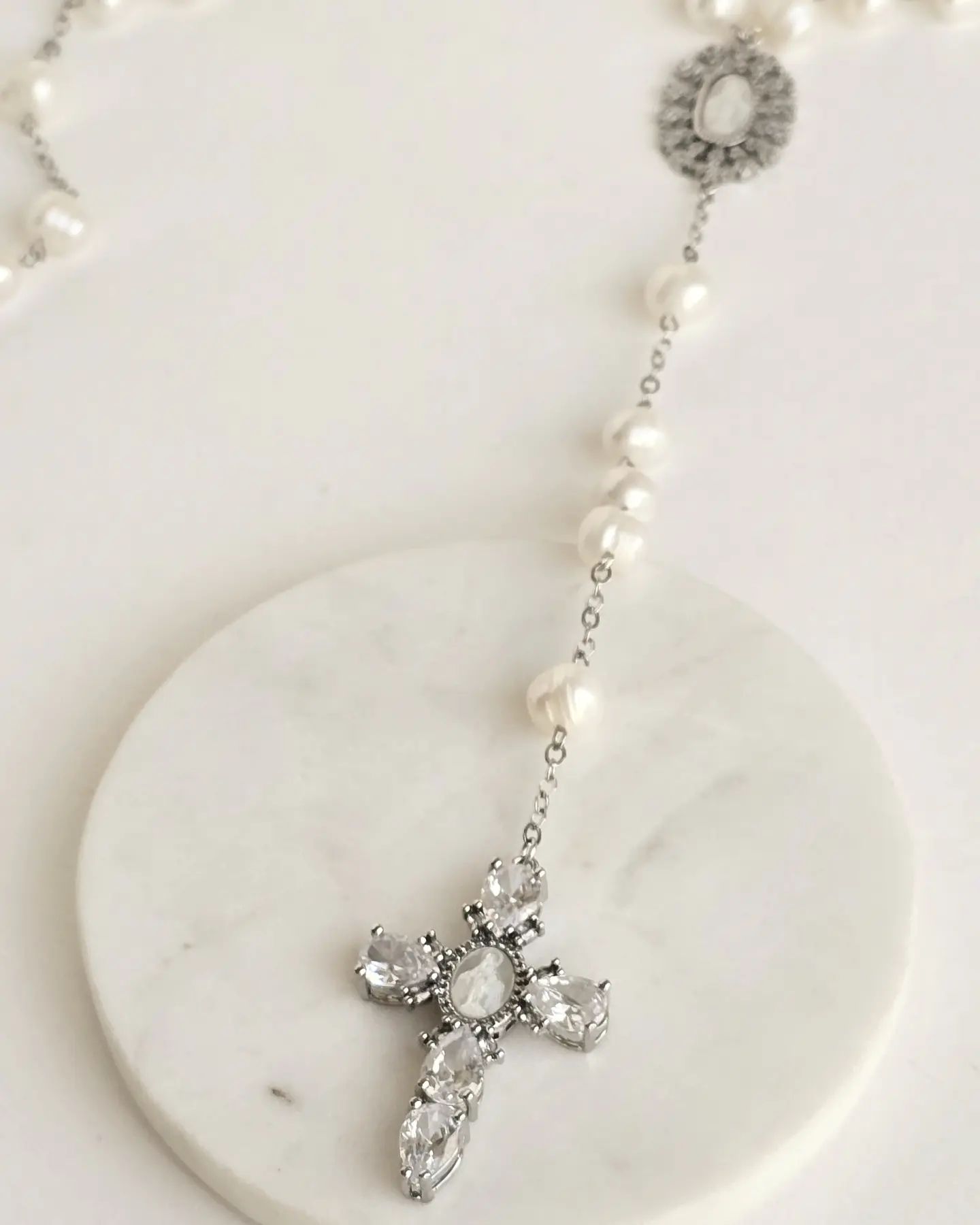 Rosario XL perlas y cruz con virgen de nácar 5