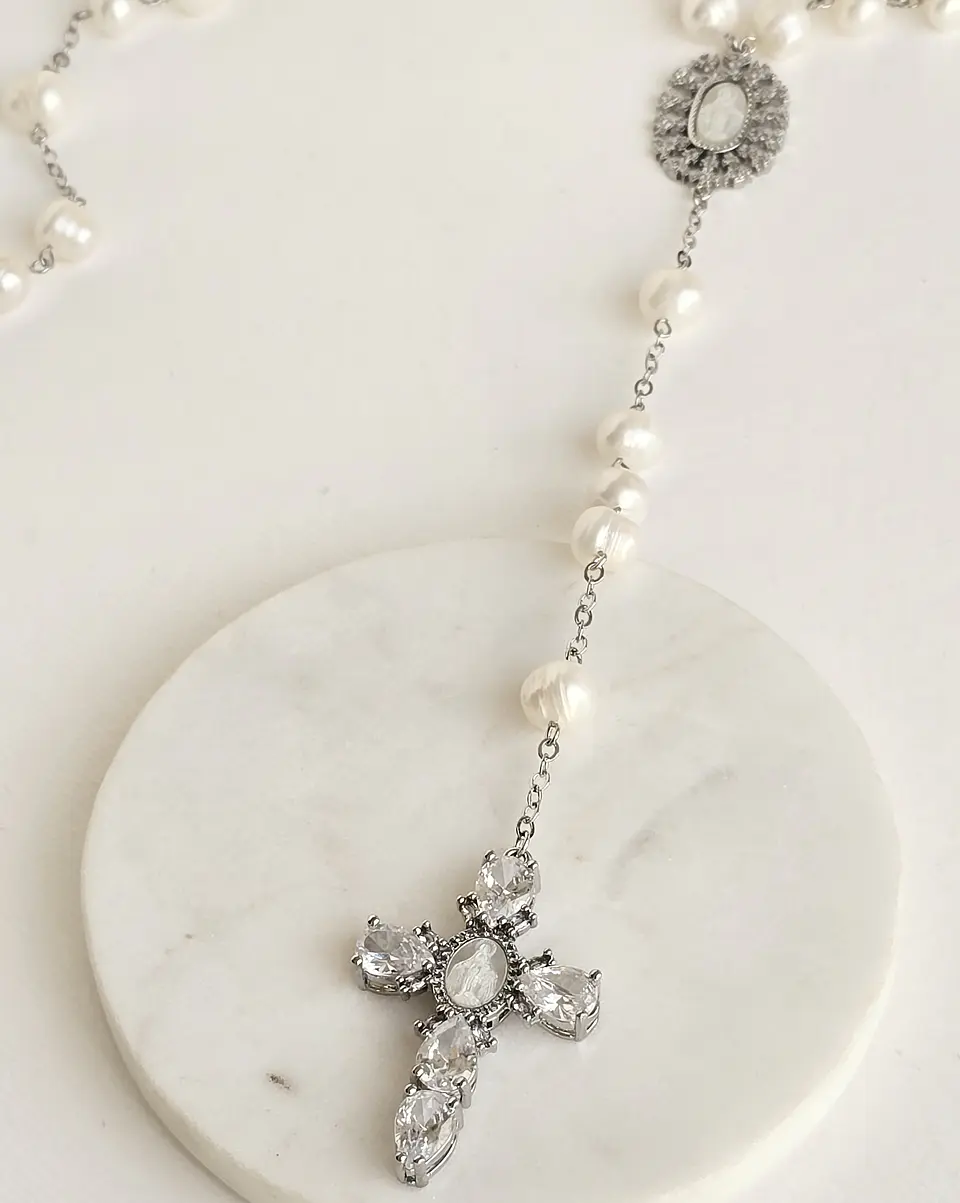 Rosario XL perlas y cruz con virgen de nácar 3