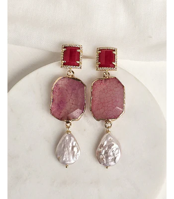 Aros fucsia con perla natural