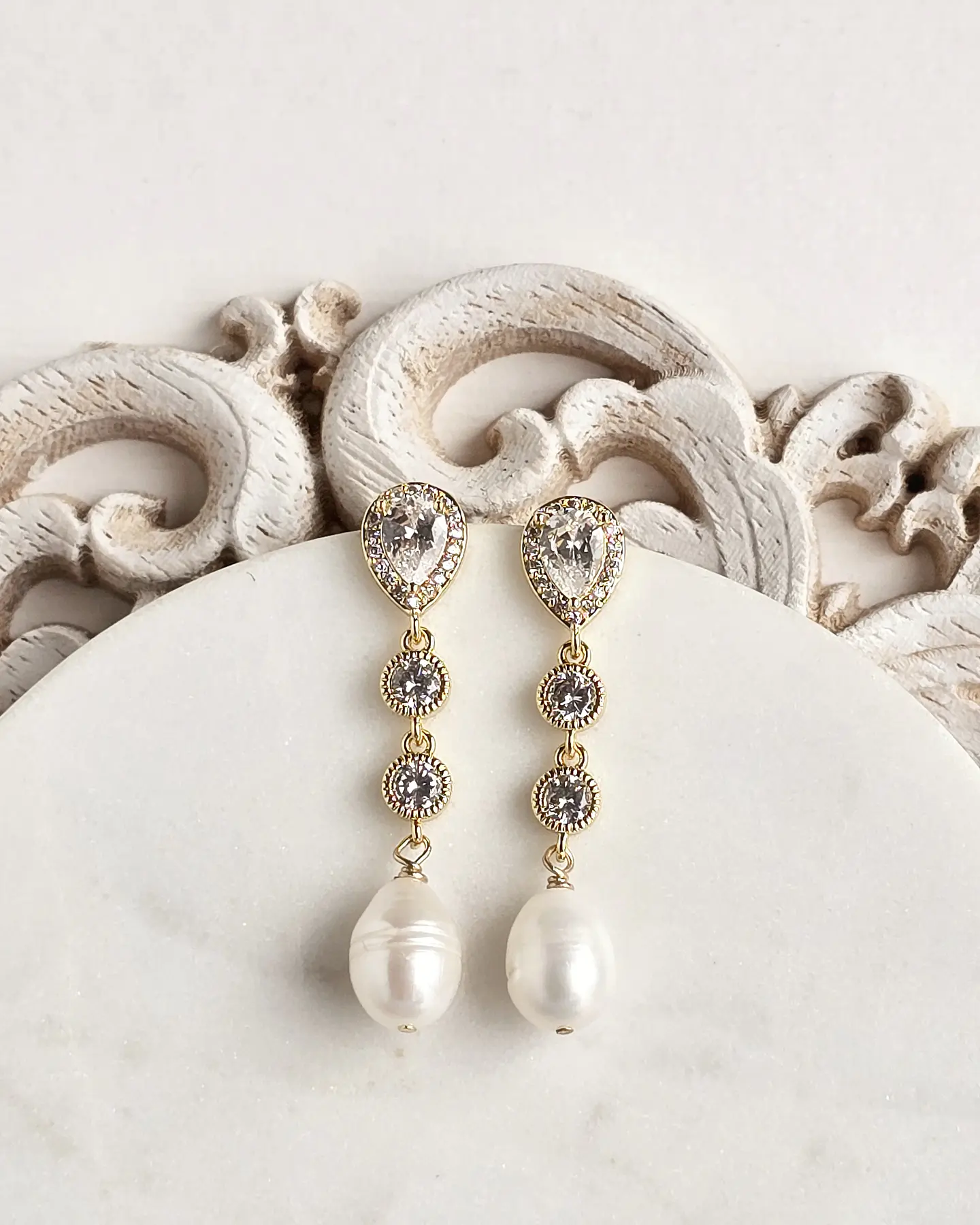 Aros circonitas clásicos con perla natural 1