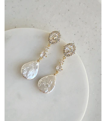 Aros circonitas y perla natural barroca