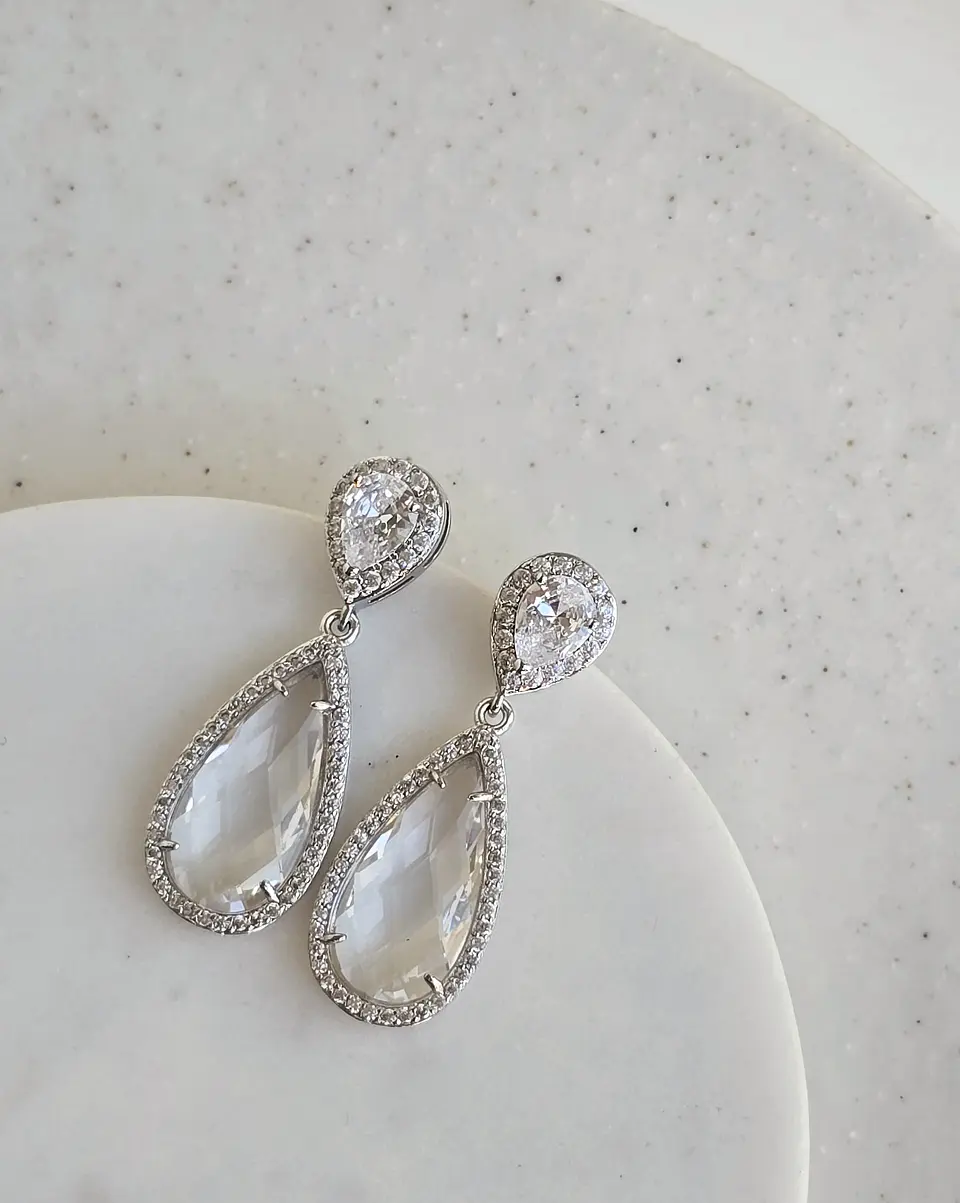 Aros clásicos de circonita y cristal 1