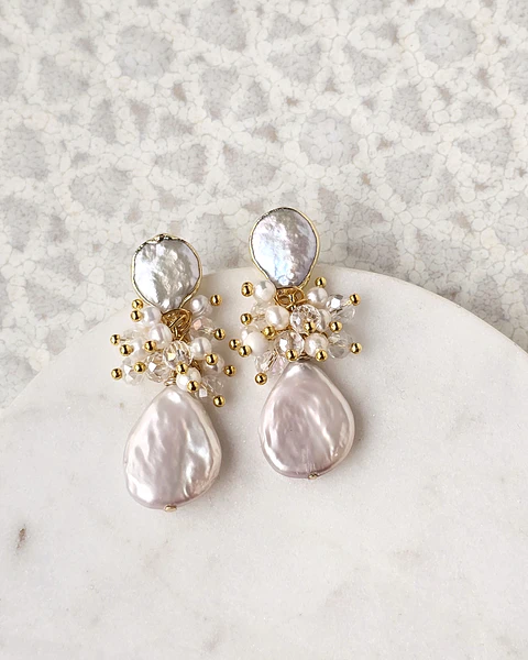 Aros de perla con racimo gold