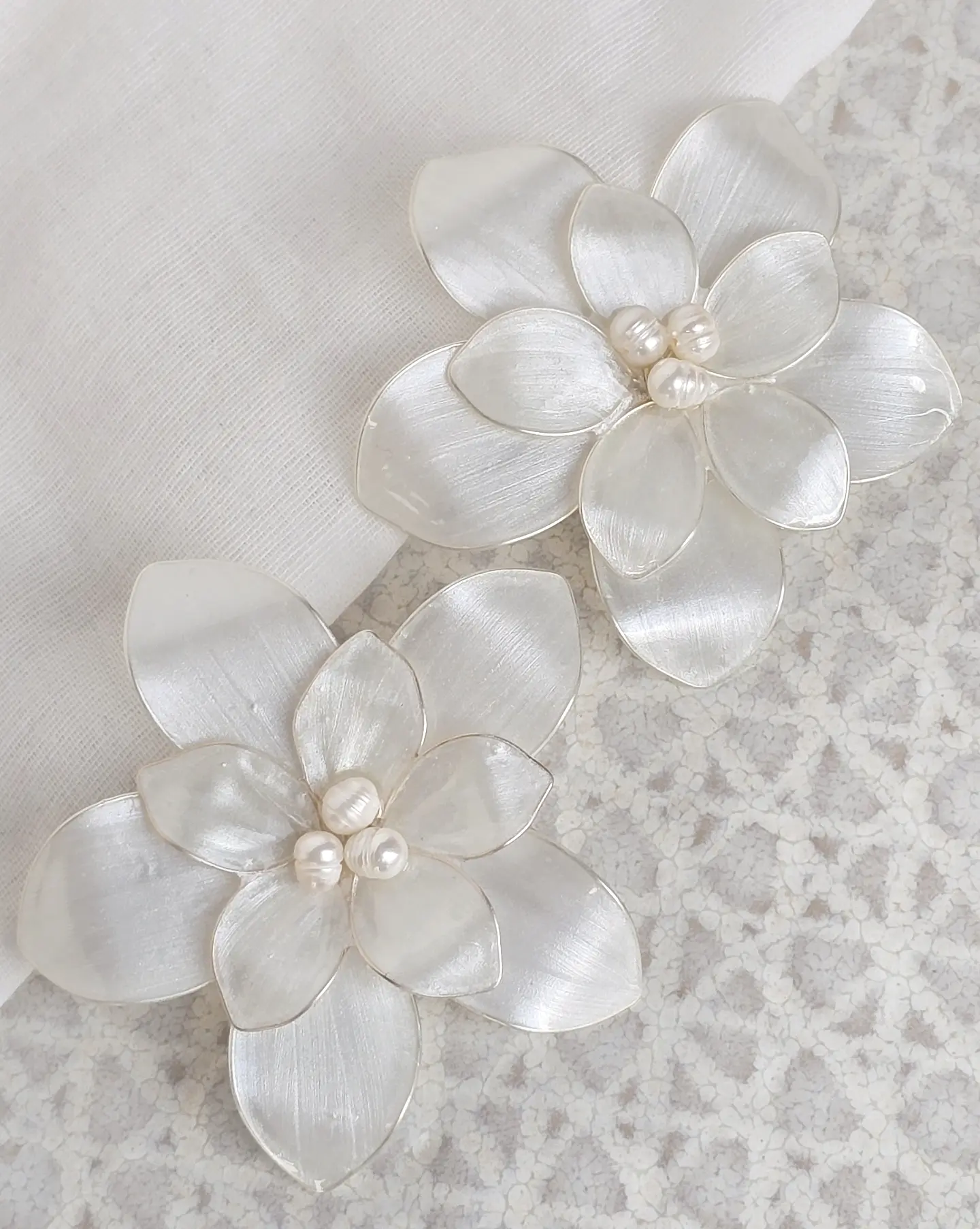 Set 2 pines flores de 6 cms plateado 2