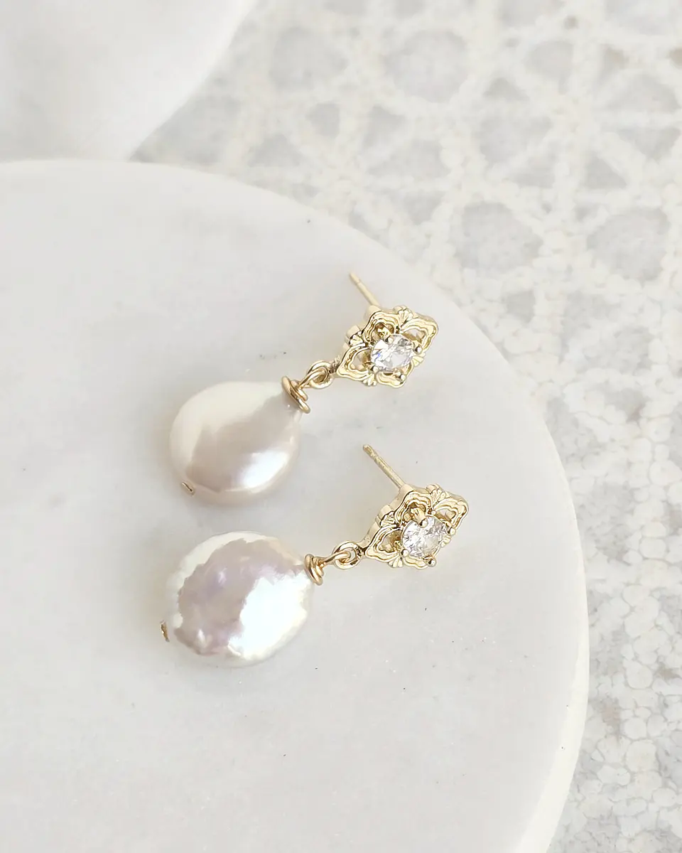 Aros rombo vintage con perla barroca oro 6