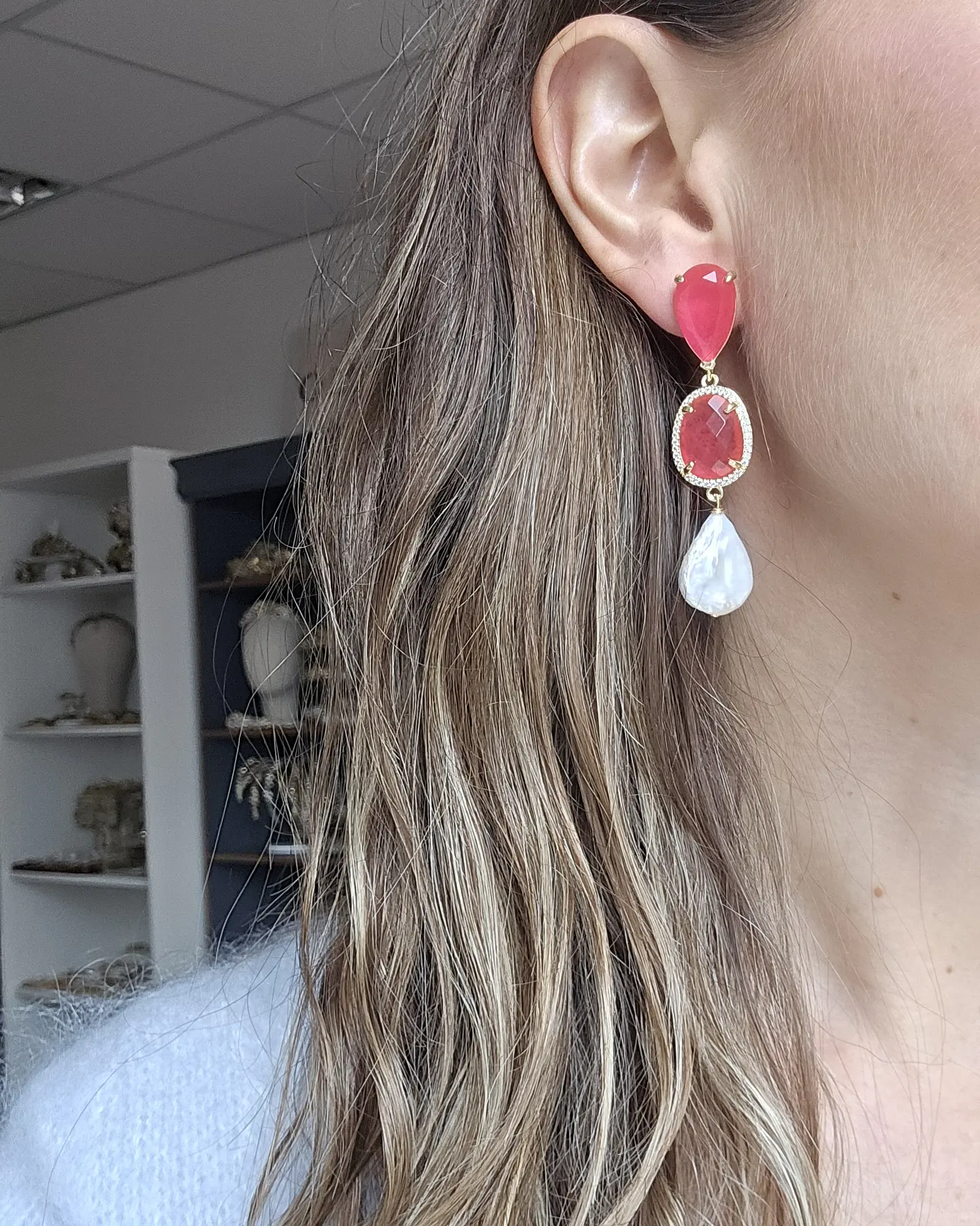 Aros doble color con perla barroca 11