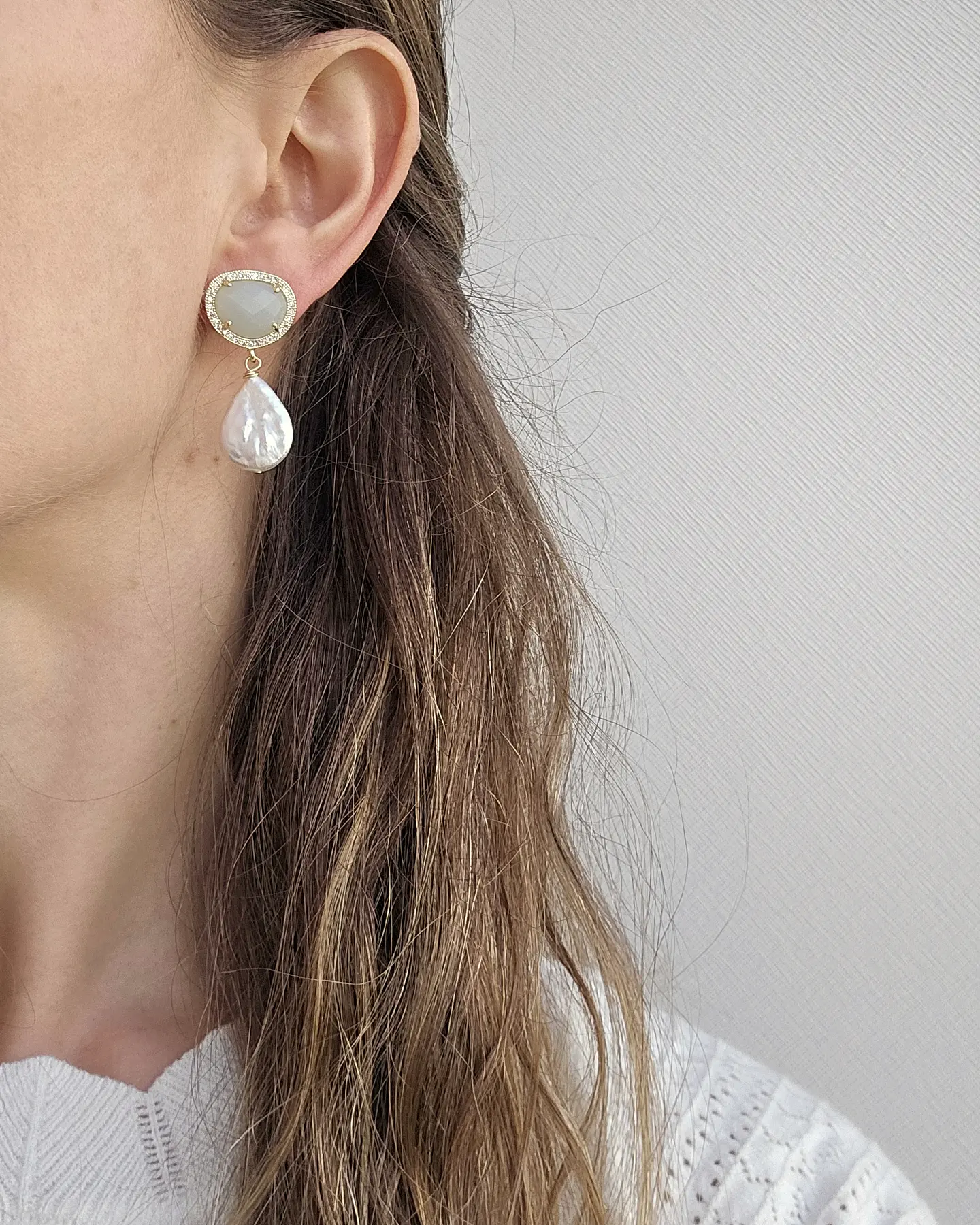 Aros color con perla barroca 6