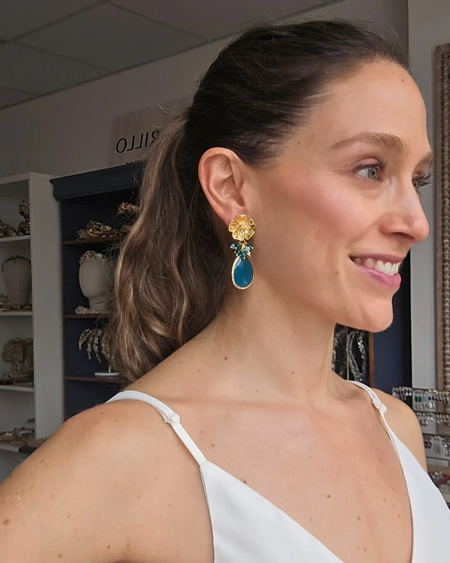 Aros flor con jade petróleo con racimo 4