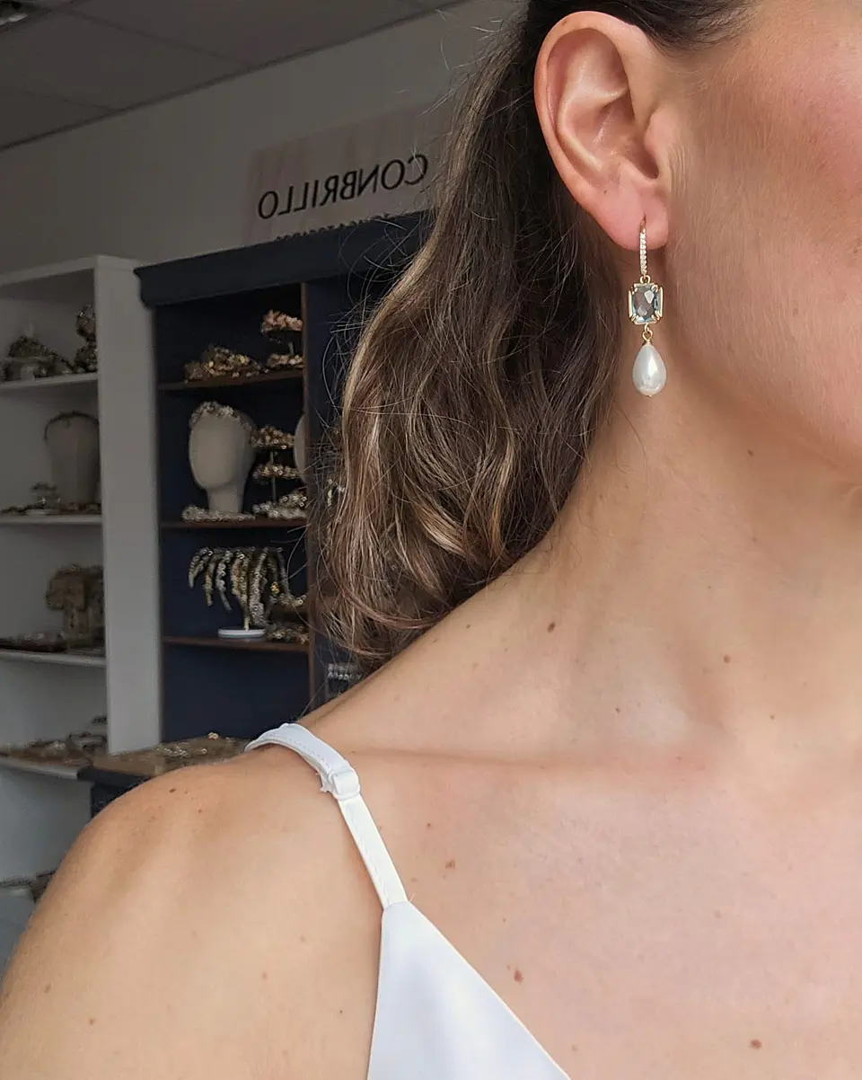 Aros circonita, cristal color y perla gold 6